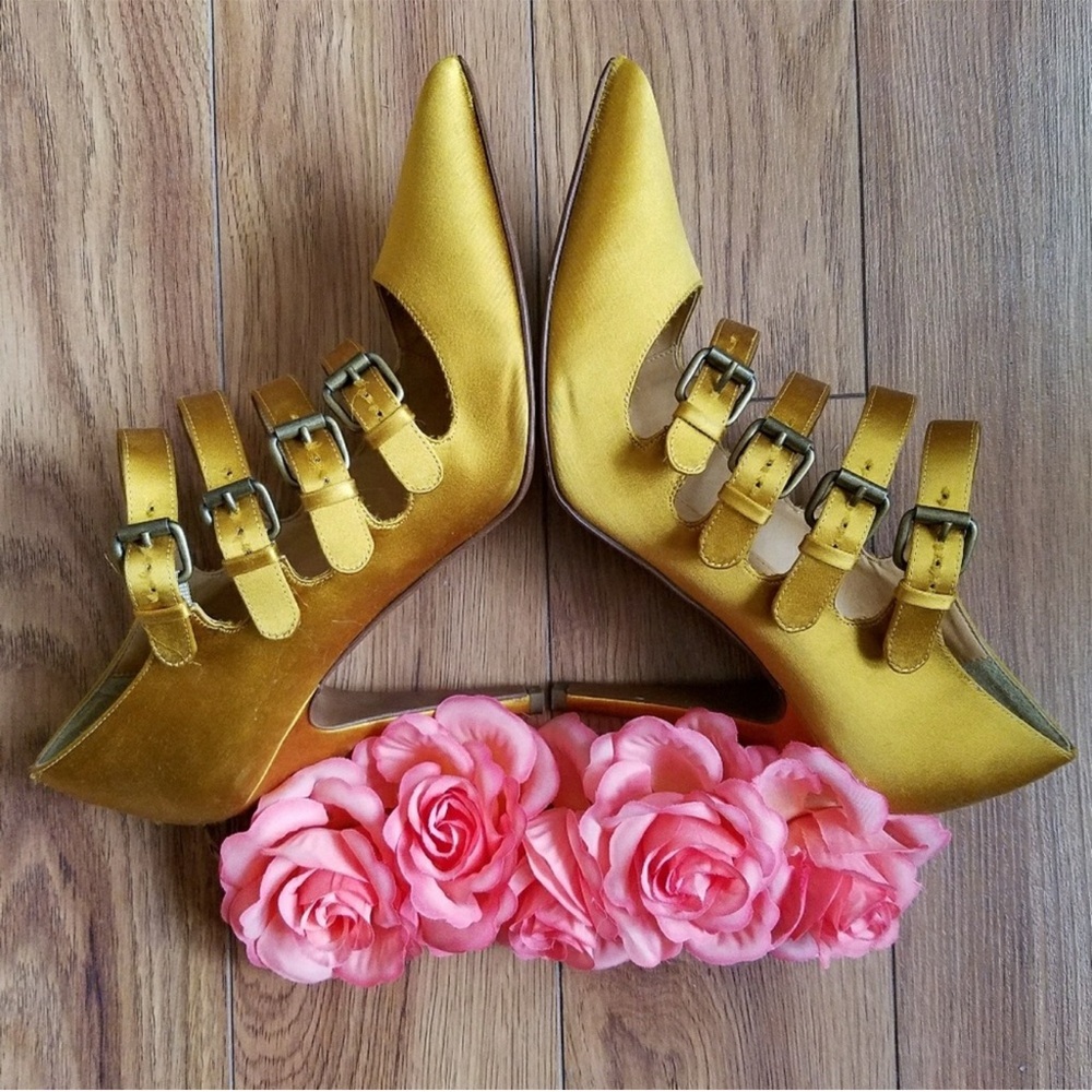 J Crew Italian Made Gold Buckle Baroque Heels